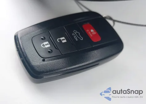 2022 Toyota Highlander Xle из США, поврежденный, VIN 5TDHZRBH9NS567134